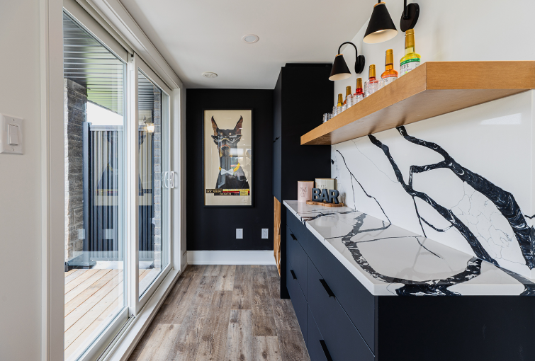Mira model home bar and entertainment area